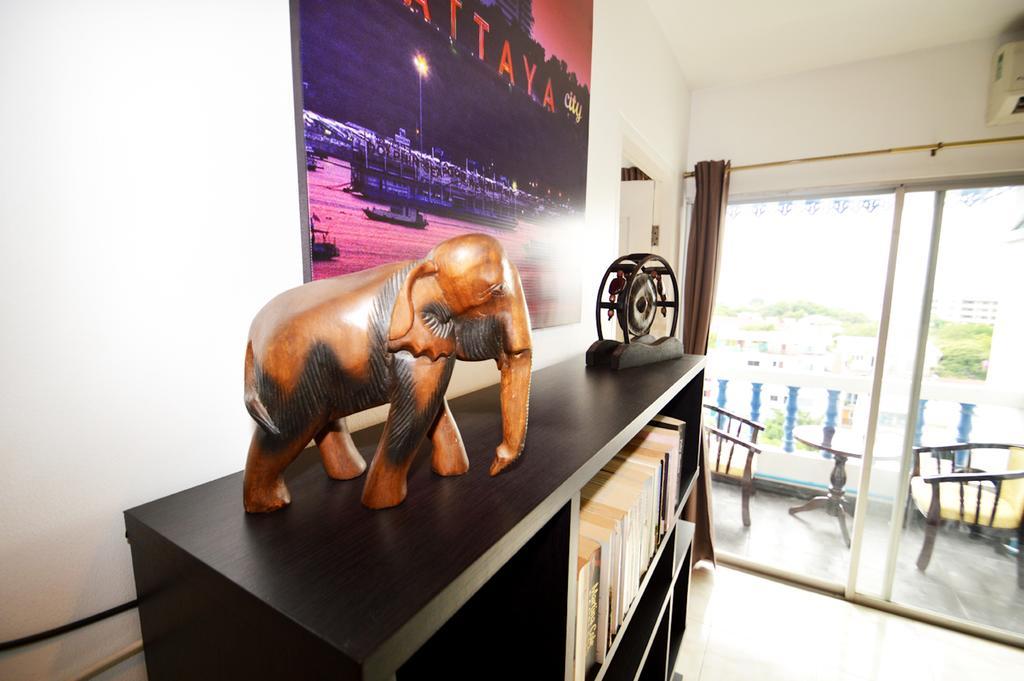 Appartement Ruamchok Ocean View à Pattaya Extérieur photo