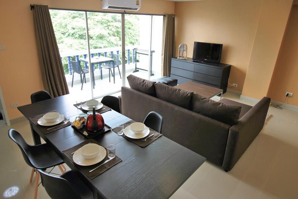 Appartement Ruamchok Ocean View à Pattaya Extérieur photo